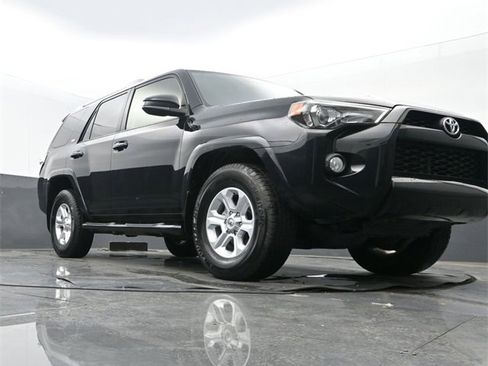 Used 2018 Toyota 4Runner SR5 image 25