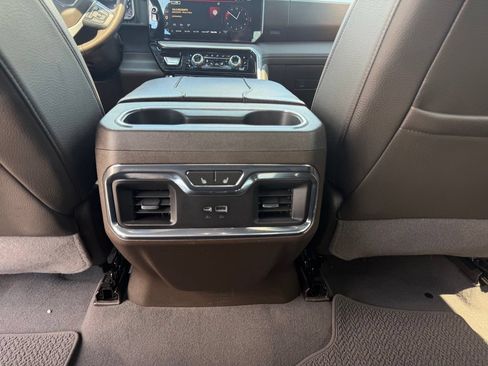 Used 2023 GMC Sierra 1500 Denali w/ Denali Carbonpro Edition AWD/4WD image 23