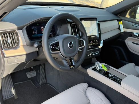 New 2026 Volvo XC90 B6 Ultra w/ Protection Package Premier image 14