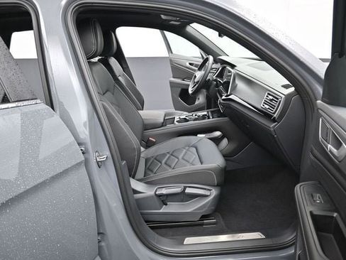 New 2026 Volkswagen Atlas Cross Sport SE image 14