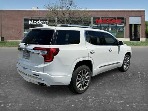 Used 2021 GMC Acadia Denali w/ Denali Technology Package FWD image 4