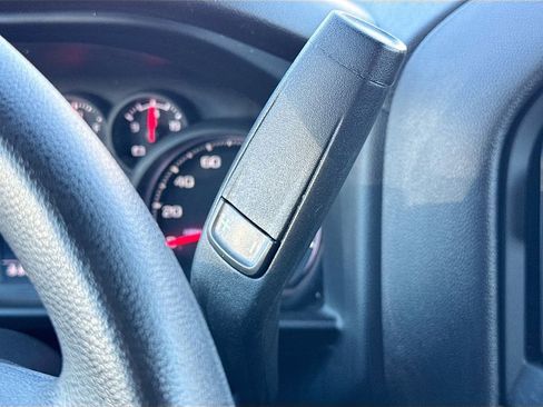 Used 2024 Chevrolet Silverado 1500 Custom image 16