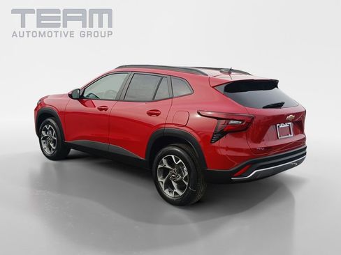 New 2026 Chevrolet Trax LT w/ Driver Confidence Package image 5