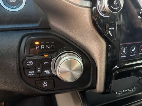 Used 2020 RAM 1500 Laramie AWD/4WD image 12