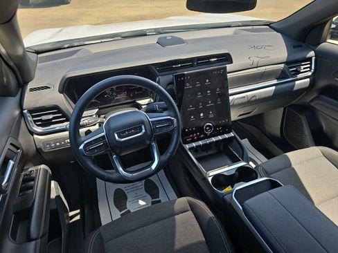 Used 2025 GMC Terrain Elevation FWD image 9