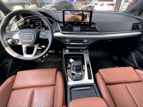 Used 2024 Audi Q5 2.0T Prestige image 15