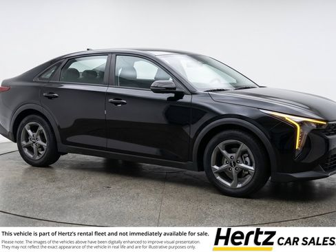 Used 2025 Kia K4 FWD image 1