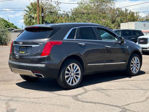 Used 2018 Cadillac XT5 Platinum w/ Driver Assist Package AWD/4WD image 3