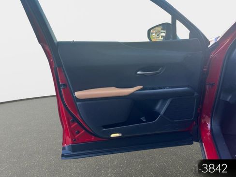 Used 2025 Lexus UX 300h FWD image 10