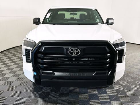 Used 2025 Toyota Tundra SR w/ SR Tow Package AWD/4WD image 8