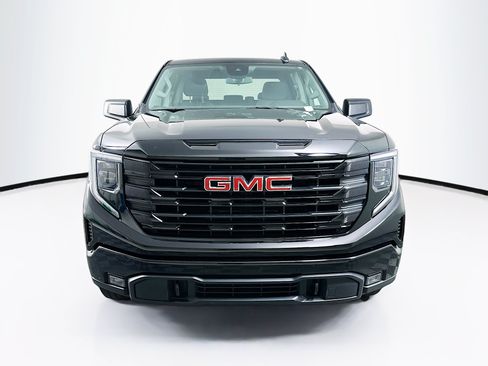 Used 2024 GMC Sierra 1500 Elevation AWD/4WD image 2