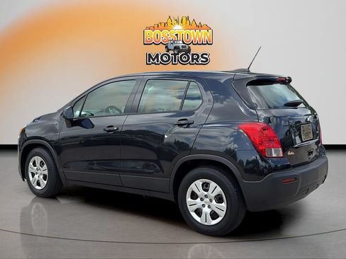 Used 2016 Chevrolet Trax LS FWD image 4