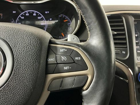 Used 2017 Jeep Grand Cherokee Limited AWD/4WD image 13