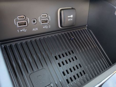 New 2026 Jeep Grand Cherokee Altitude AWD/4WD image 28