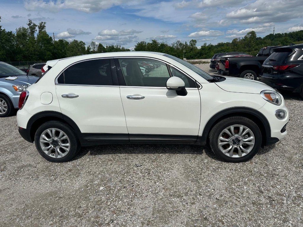 Used 2016 FIAT 500X Lounge FWD image 3