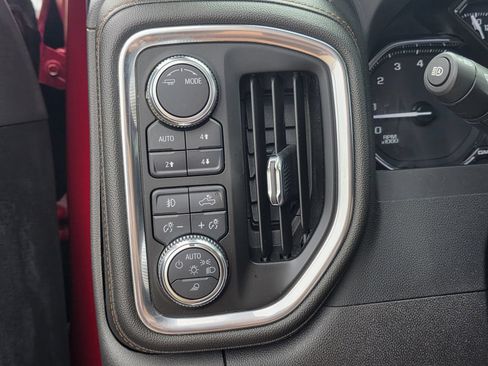 Used 2022 GMC Sierra 1500 AT4 w/ AT4 Premium Package AWD/4WD image 25