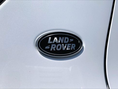 Certified 2025 Land Rover Discovery Sport S AWD/4WD image 9