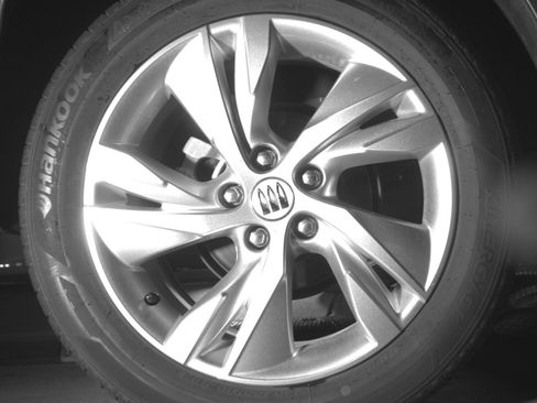 Used 2025 Buick Encore GX Preferred AWD/4WD image 15