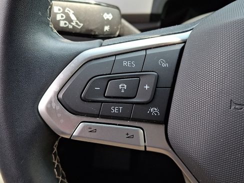 Used 2023 Volkswagen Atlas Cross Sport SEL AWD/4WD image 23