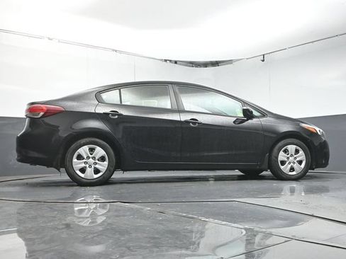 Used 2017 Kia Forte LX FWD image 36