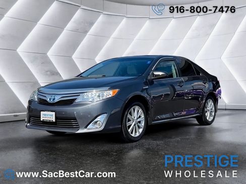 Used 2014 Toyota Camry XLE w/ Leather Package FWD image 1