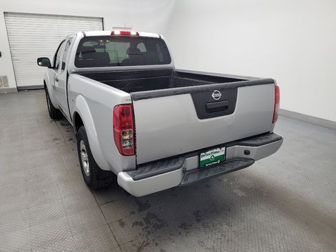Used 2019 Nissan Frontier S image 6