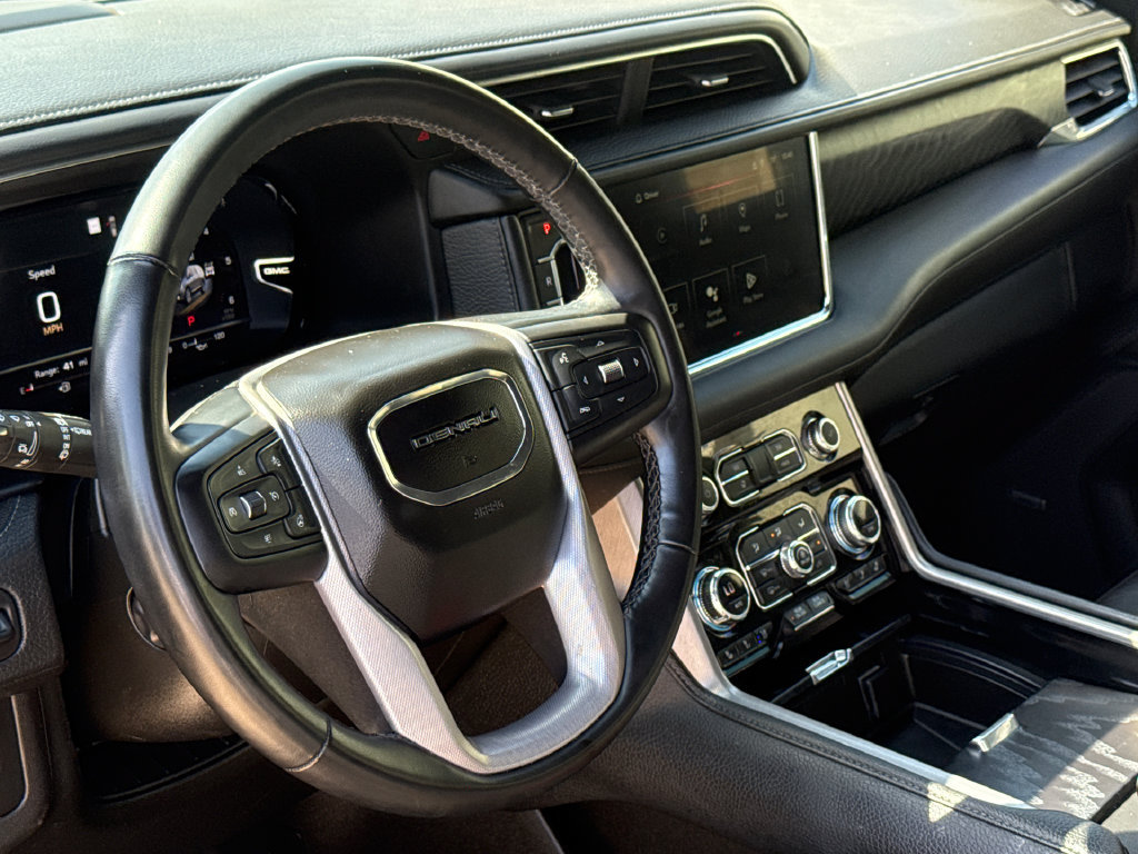 Used 2023 GMC Yukon XL Denali AWD/4WD image 19
