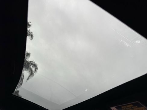 Used 2019 Lexus LC 500 image 24