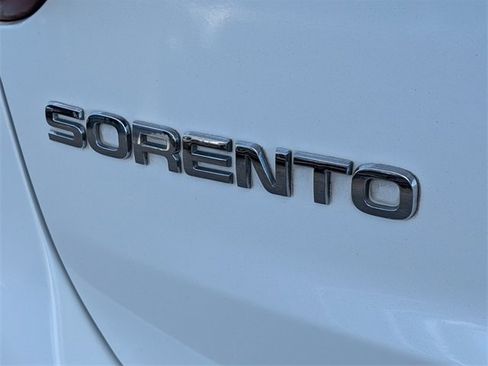 Used 2015 Kia Sorento EX image 13