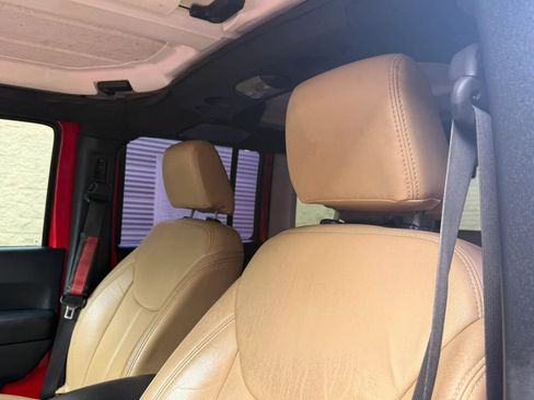 Used 2016 Jeep Wrangler Unlimited Sport w/ Max Tow Package AWD/4WD image 21
