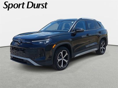 New 2025 Volkswagen Tiguan SE