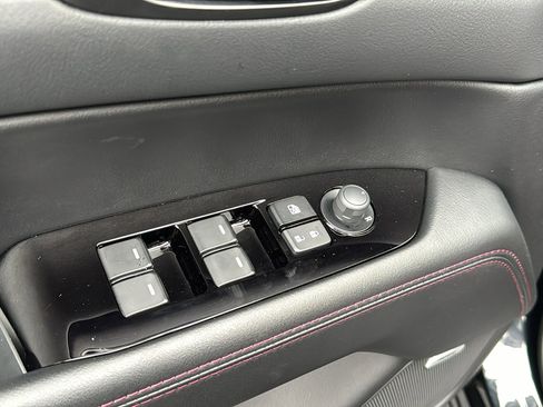 Certified 2025 MAZDA CX-5 Carbon Edition image 12