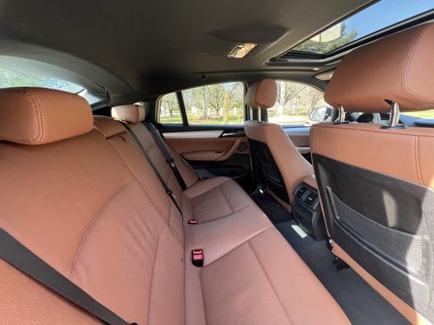 Used 2018 BMW X4 M40i image 15