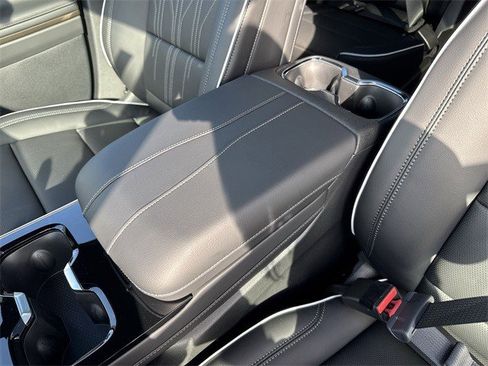 New 2026 Buick Enclave Avenir image 21