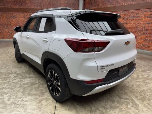 Used 2021 Chevrolet TrailBlazer LT w/ Driver Confidence Package image 3