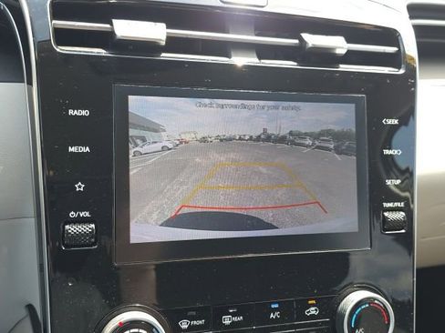 Certified 2022 Hyundai Tucson SEL image 13