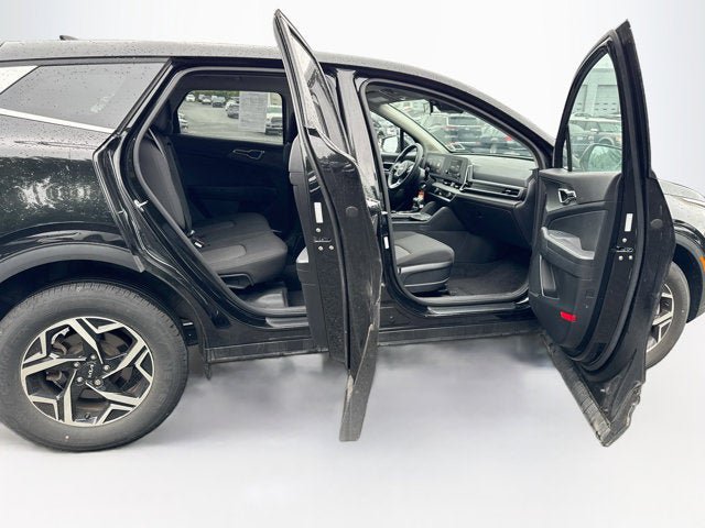 Certified 2023 Kia Sportage LX AWD/4WD image 31