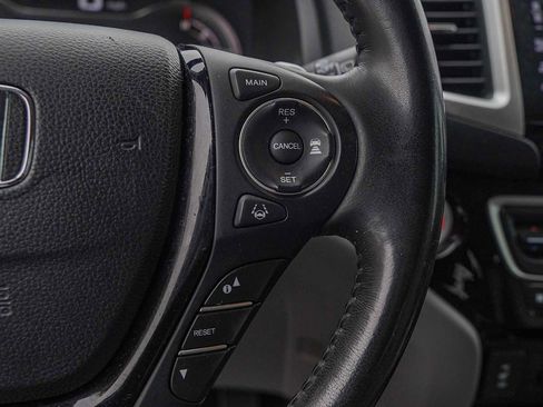 Used 2018 Honda Pilot Touring image 14