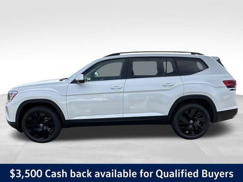 New 2026 Volkswagen Atlas SE FWD image 2
