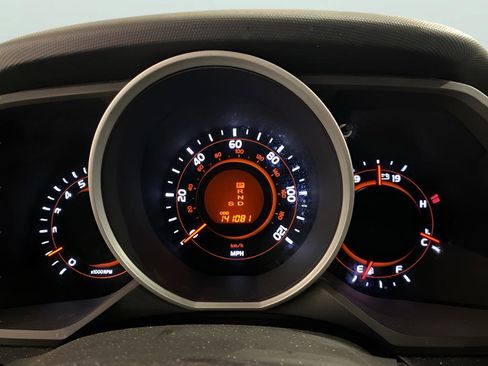 Used 2010 Toyota 4Runner Limited image 13