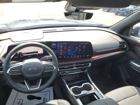 Used 2026 Chevrolet Traverse Z71 w/ Driver Confidence Package AWD/4WD image 25