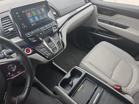 Used 2023 Honda Odyssey Elite image 12