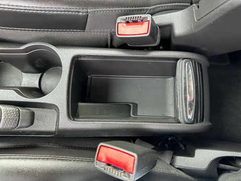 Used 2021 Buick Encore Preferred image 50