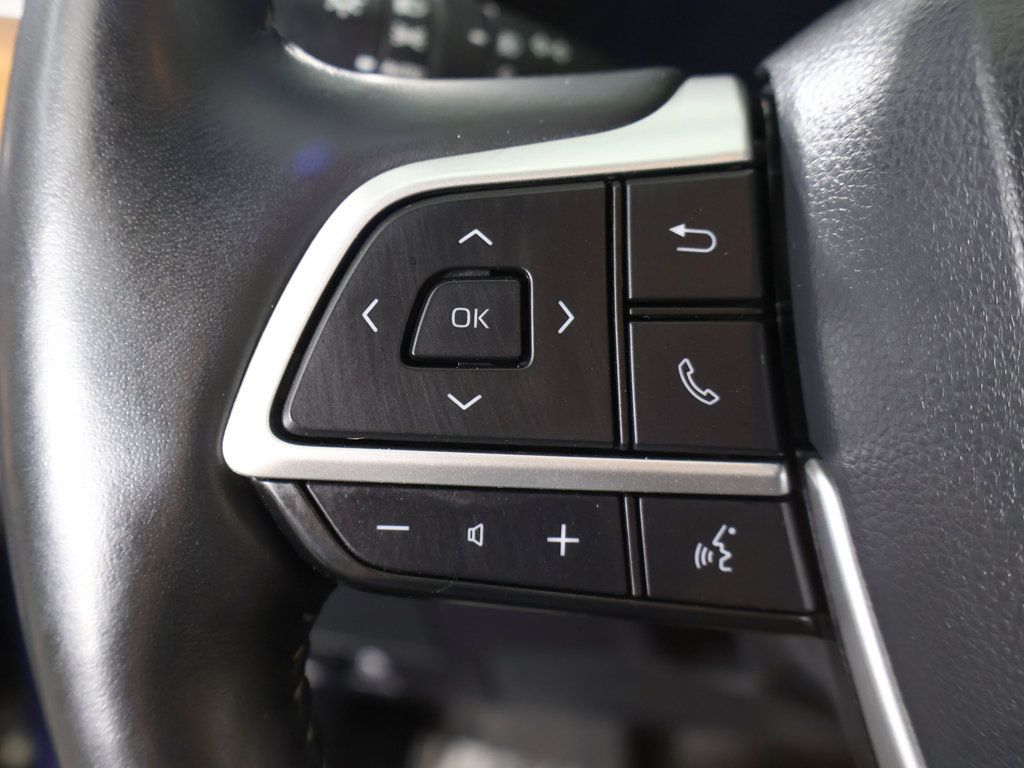 Used 2023 Toyota Highlander Platinum AWD/4WD image 49
