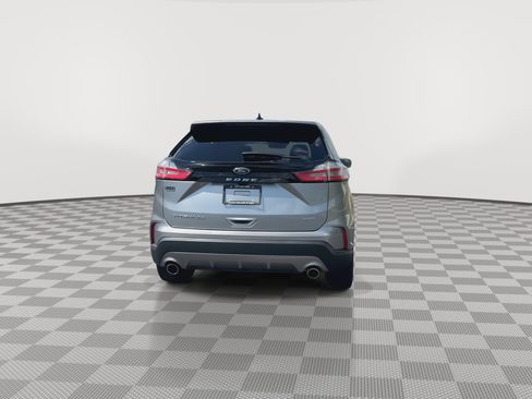 Used 2024 Ford Edge Titanium AWD/4WD image 7