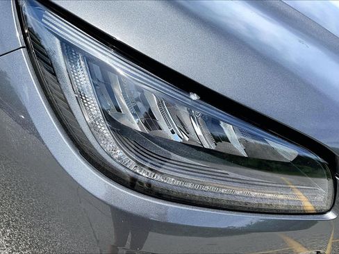 Used 2023 Lincoln Corsair AWD w/ Equipment Group 101A image 27