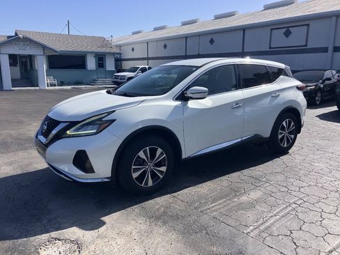 Used 2019 Nissan Murano S FWD image 3