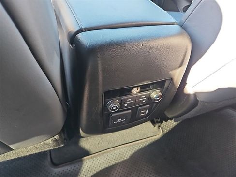 Used 2024 Buick Enclave Premium image 20