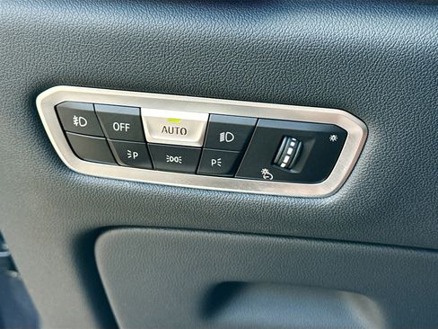 Used 2021 BMW X6 sDrive40i w/ Convenience Package image 36