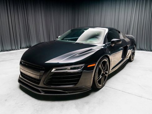Used 2014 Audi R8 V10 image 10